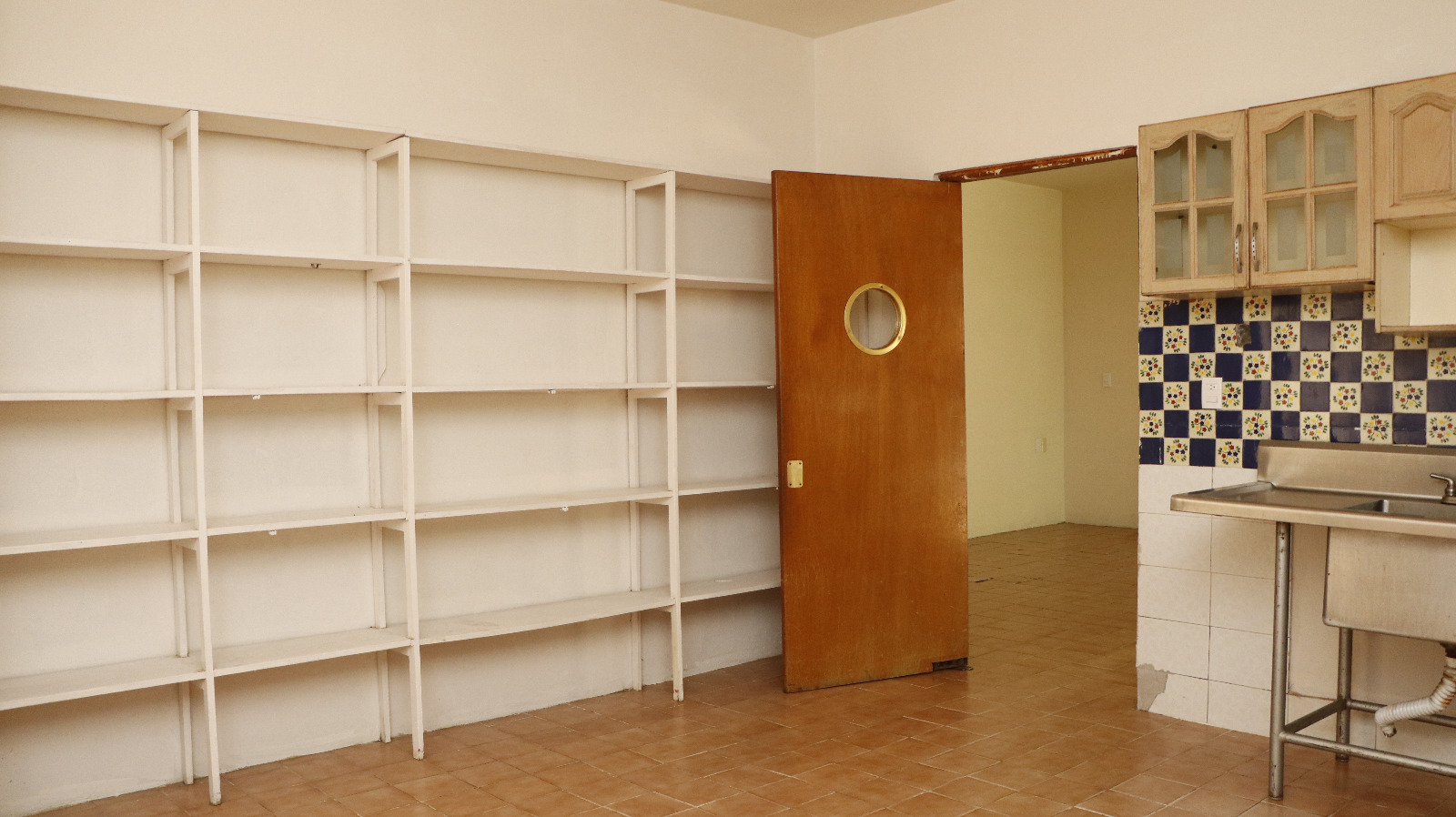COMMERCIAL HOUSE FOR RENT IN BRENAMIEL OAXACA